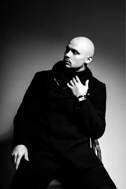 Oleksandr Larin — Model Portfolio