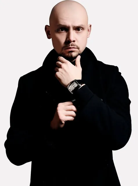 Oleksandr Larin — Model Portfolio