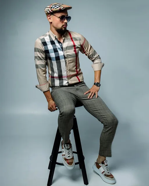 Oleksandr Larin — Model Portfolio
