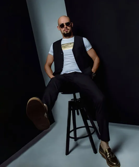 Oleksandr Larin — Model Portfolio